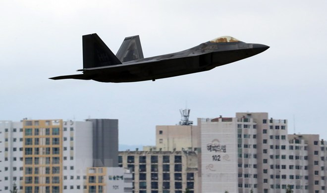 Máy bay chiến đấu F-22 Raptor của không lực Mỹ. (Nguồn: Yonhap/TTXVN)