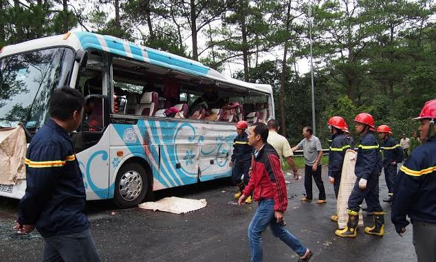 Hiện trường vụ tai nạn thảm khốc.