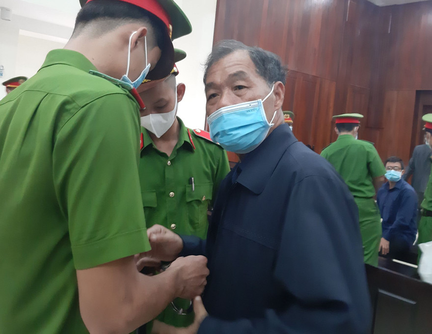 Ông Trầm Bê tại tòa sáng nay 9/12. Ảnh: Tân Châu.