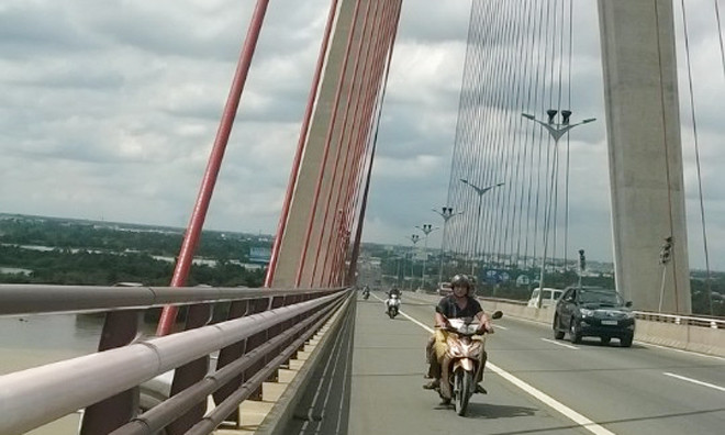 Hiện trường nạn thanh niên nhảy cầu.