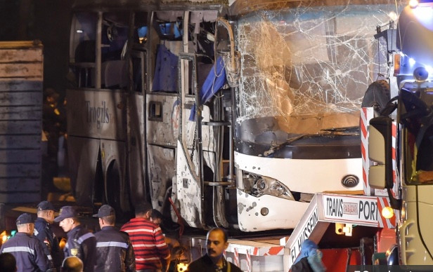 Hiện trường vụ đánh bom. (Ảnh: CNN)