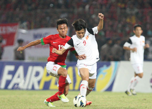 Hôm nay U19 Việt Nam lên đường sang Brunei