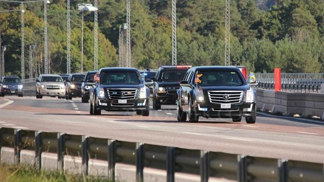 Ảnh dựng về hai chiếc Cadillac One của Tổng thống Mỹ năm 2017. Ảnh: Autoweek.