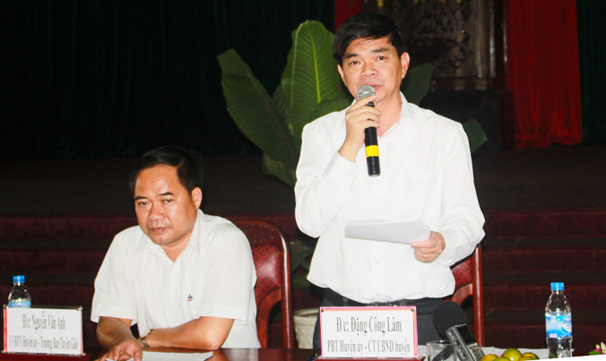 Ông Đặng Công Lâm trả lời tại buổi họp báo.
