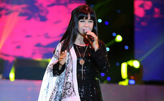 Ca sĩ Ánh Tuyết: 7 lần lên bàn mổ và cuộc hôn nhân với người đàn ông Pháp