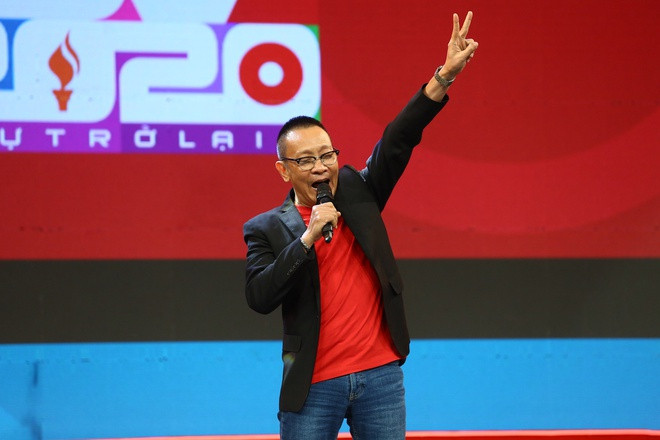 Nhà báo Lại Văn Sâm lần thứ 5 đến với sân chơi SV