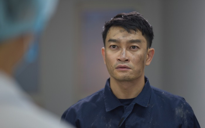 Diễn viên Quốc Thái lên tiếng về việc bị tủ rơi trúng đầu