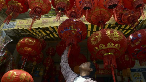 Một cửa hàng bán đèn lồng Trung Quốc ở Phnom Penh. (Ảnh: SCMP)