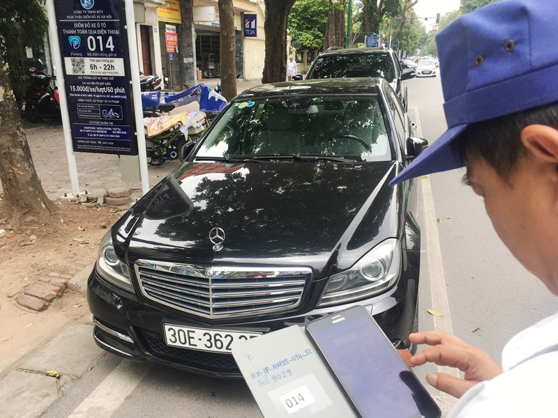Tiếp sau phố Trần Hưng Đạo, Lý Thường Kiệt, đỗ xe theo iParking sẽ được nhân rộng trên 150 tuyến phố