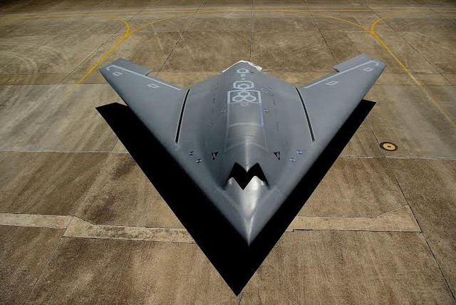 Mẫu máy bay không người lái nEUROn. Ảnh DassaultAviation.