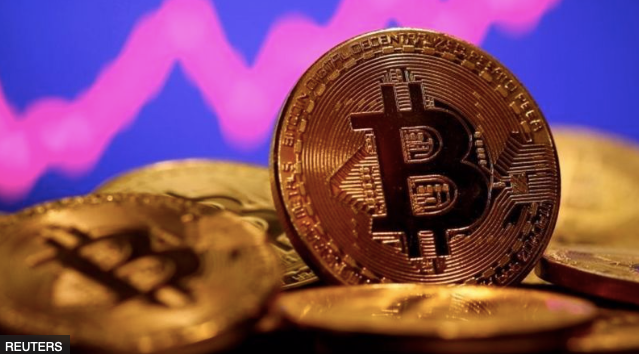Giá bitcoin giảm mạnh trong những tuần gần đây. (Ảnh: Reuters)
