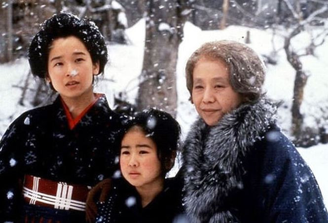 Bộ ba nữ diễn viên đóng vai Oshin theo từng giai đoạn cuộc đời.