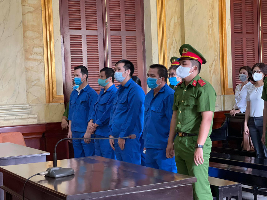 Các bị cáo tại phiên tòa.
