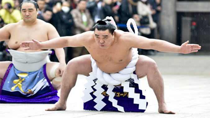 Võ sĩ Harumafuji Kohei gốc Mông Cổ đoạt danh hiệu Yokozuna của năm 2014.