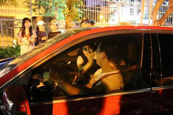 Trường Giang đến phim trường thăm Nhã Phương, xóa tan tin đồn rạn nứt