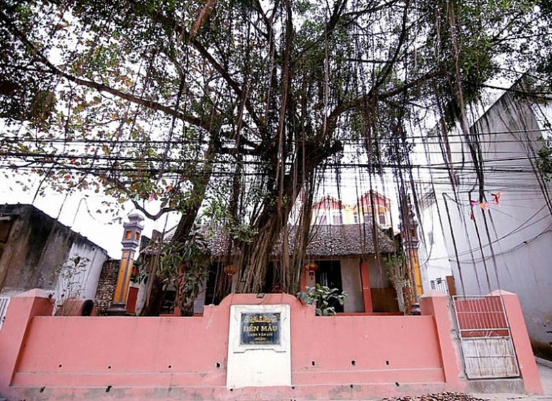 Quang cảnh Đền Mẫu, xã Tam Đồng, huyện Mê Linh