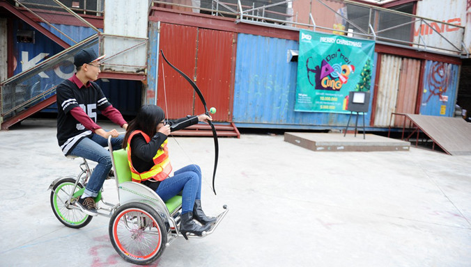 Sáng 27/12, giải bắn cung lần đầu tiên được tổ chức tại tổ hợp vui chơi nghệ thuật Hà Nội.