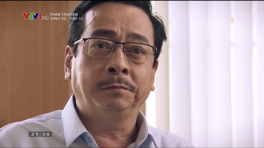 Chủ tịch tỉnh Trần Nghĩa (NSND Hoàng Dũng) bị mắng là "đạo đức giả"