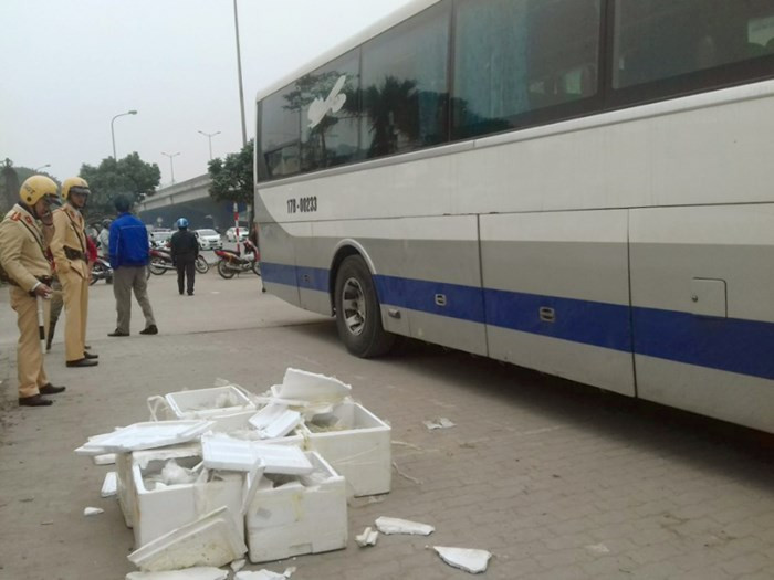 Bắt hơn 80kg nội tạng hôi thối trên đường về Hà Nội