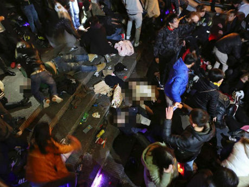 Phần lớn nạn nhân vụ giẫm đạp là những người trong độ tuổi 20