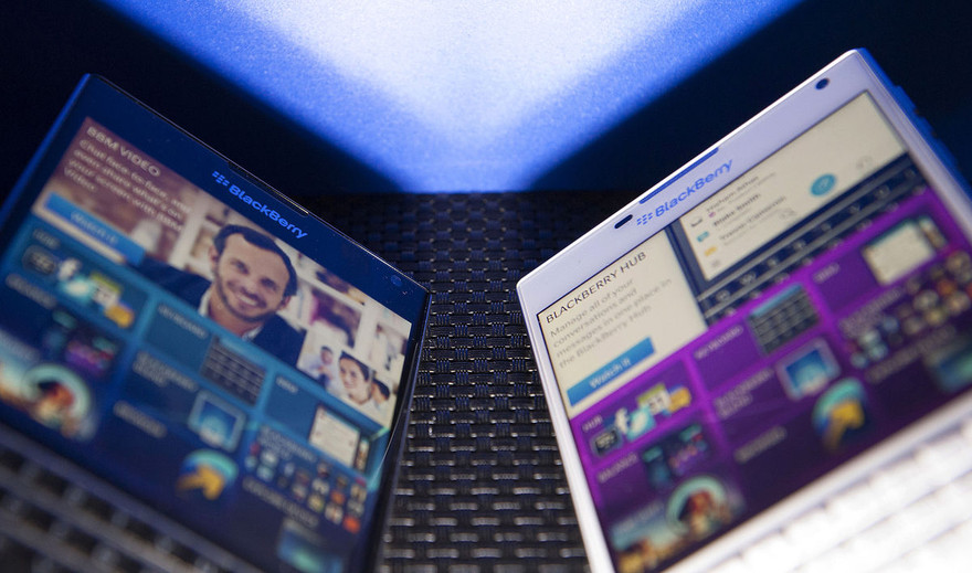 Vì sao BlackBerry chưa bán mình cho Samsung?