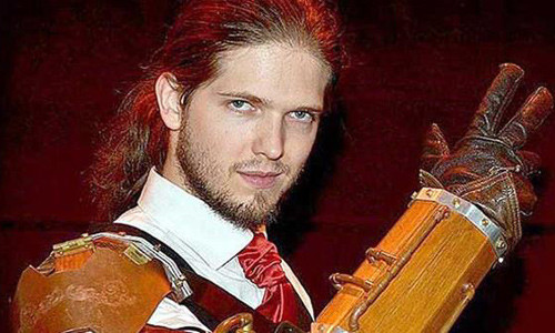 Lilian Lepere, nhân viên xưởng in, trốn trong thùng các tông suốt hơn 6 tiếng và cung cấp thông tin quan trọng cho lực lượng an ninh Pháp về mọi nhất cử nhất động của hai nghi phạm Said và Cherif Kouachi. Ảnh: 9News.