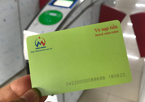 Mặt trước của vé. Ảnh: Gia Chính.