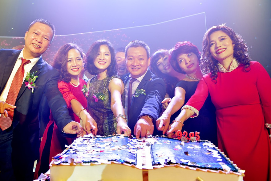 CLB Doanh nhân 92-95 kết nối tình bạn