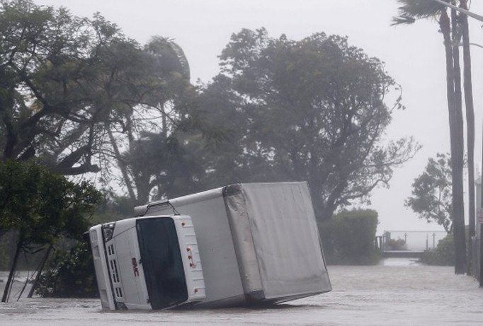 Siêu bão Irma đổ bộ, gần 6 triệu người Mỹ mất điện sinh hoạt