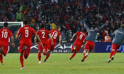 FIFA World Cup, UEFA EURO, Copa America; UEFA Champions League… sẽ được lựa chọn làm căn cứ kinh doanh đặt cược bóng đá quốc tế tại Việt Nam.