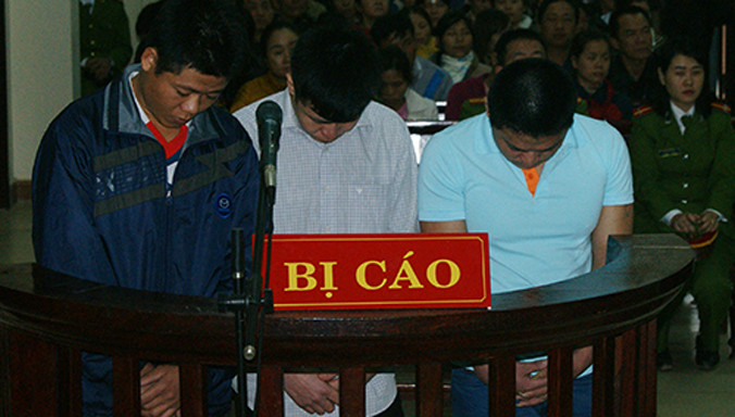 Các bị cáo tại phiên tòa. Ảnh: Quang Hà.