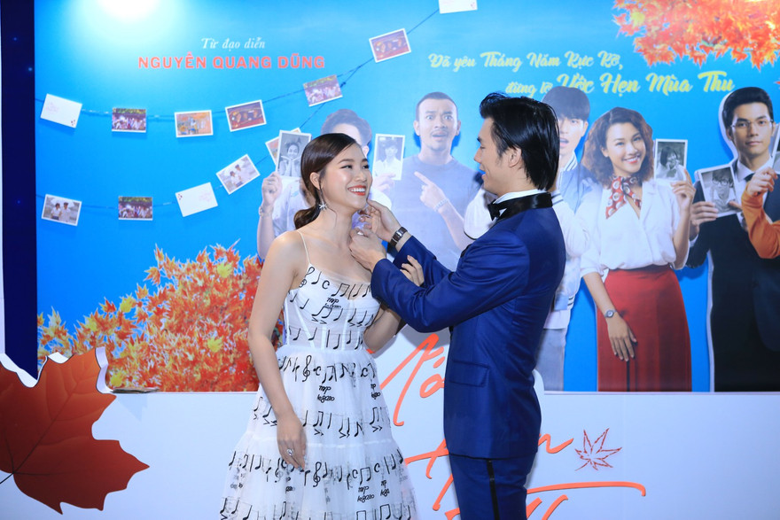 Nhan Phúc Vinh, Hoàng Oanh