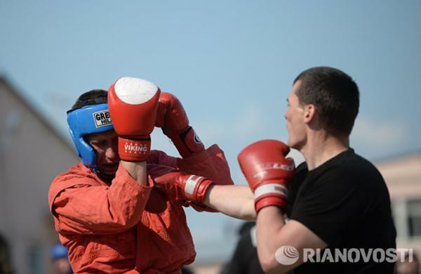 Đặc nhiệm Nga so găng nảy lửa giành mũ nồi đen