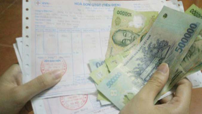 Ngành điện Hà Nội sẽ áp dụng thanh toán tiền điện bằng hóa đơn điện tử cho 100% khách hàng thay vì hóa đơn thông thường.