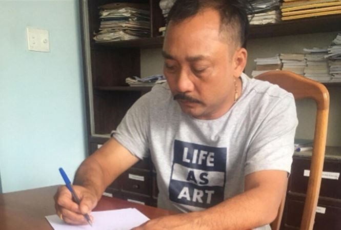 Trùm gỗ lậu Phượng râu tại cơ quan công an