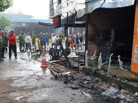 Hiện trường vụ cháy shop hoa