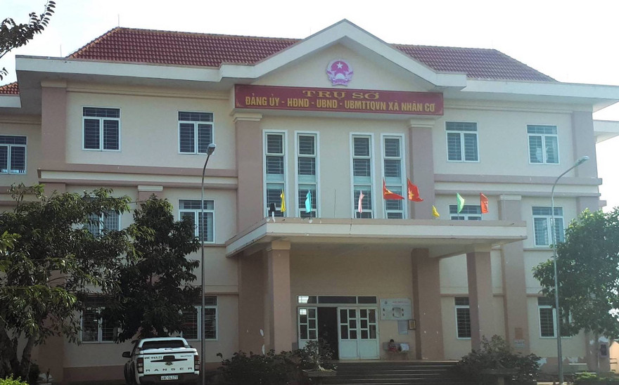 Bắt khẩn cấp trưởng công xã nhận hàng trăm triệu đồng chạy án