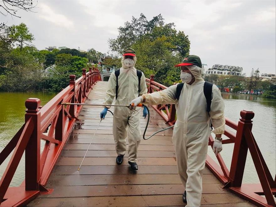 Nhiều di tích Hà Nội mở cửa trở lại sau khi phun khử khuẩn