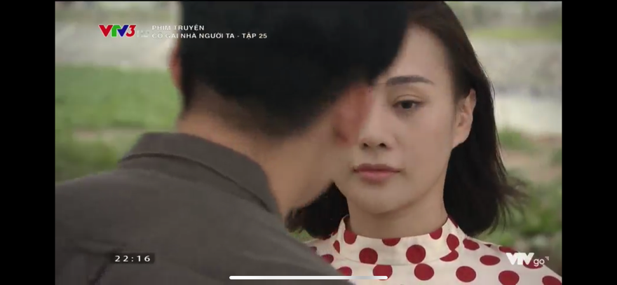 Uyên chấp nhận tình cảm của Khoa gà