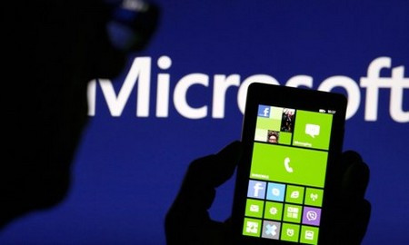 Doanh số của Nokia tụt chóng mặt