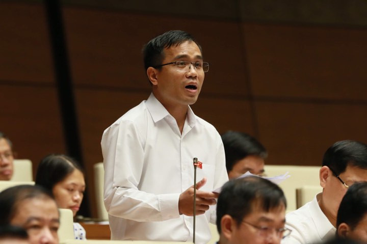 Đại biểu Mong Văn Tình. Ảnh: Như Ý