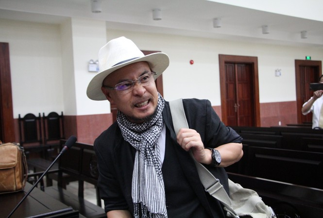 Ông Đặng Lê Nguyễn Vũ tại tòa sáng nay 29/10. Ảnh: Tân Châu