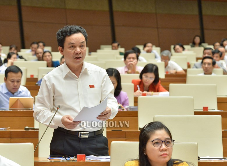 Đại biểu Hoàng Văn Cường