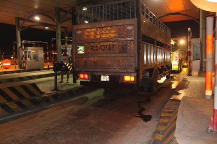 Chiếc xe tải gây tai nạn.