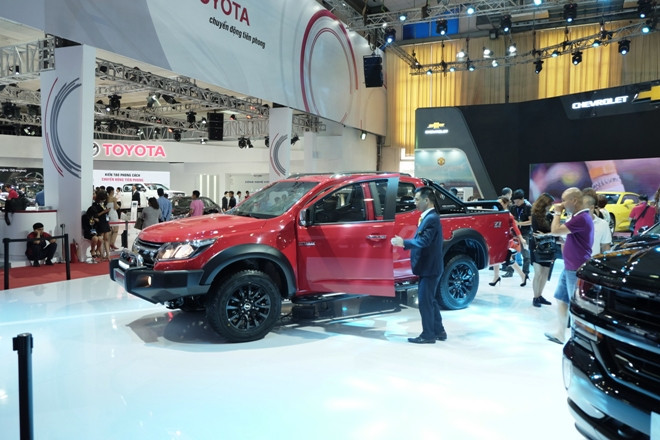 Triển lãm ô tô Việt chuyển dần thành sân chơi xe nhập