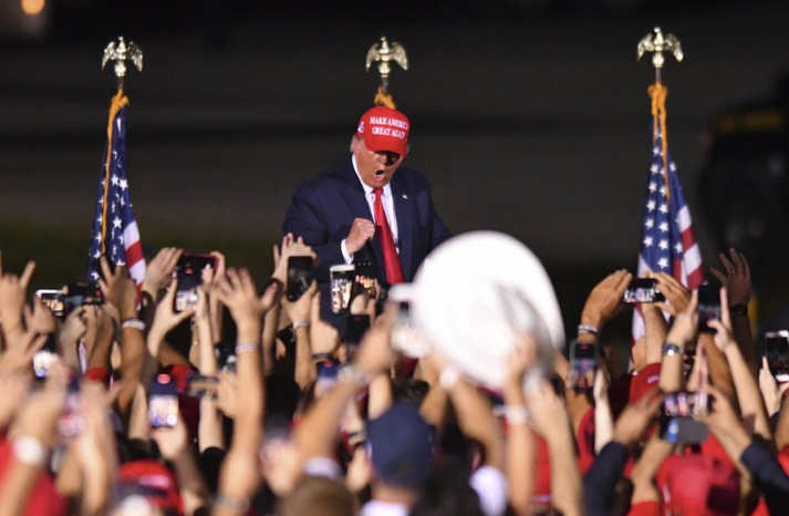 Nhiệm kỳ của ông Trump được đánh giá là gây phân cực mạnh nhất trong lịch sử các đời tổng thống Mỹ. (Ảnh: AP)