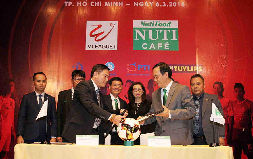 Nutifood là nhà tài trợ chính V-League 2018