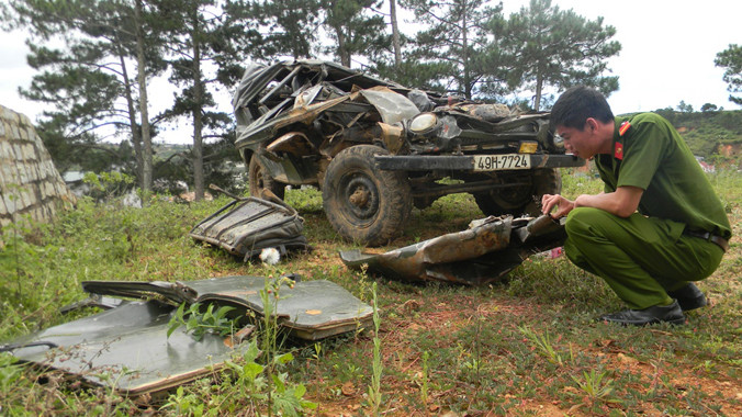 Chiếc xe U-oát gặp nạn. Ảnh: Kim Anh.