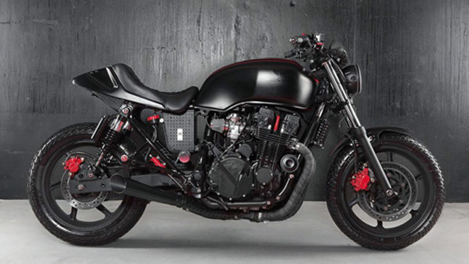 Honda CB750 Black Belt - chiến binh Krav Maga