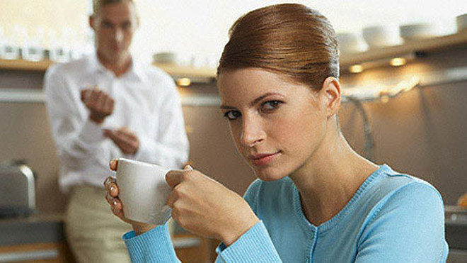 Nhiều lúc tĩnh tâm, tôi ước gì mình có thể im lặng chịu đựng như chồng. Nhưng tôi không làm được. (ảnh minh họa).